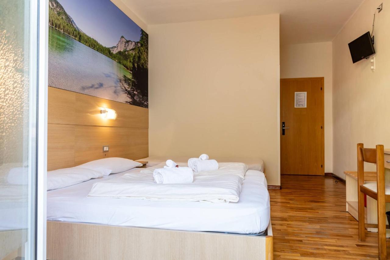 Hotel Lory - Molveno - Dolomiti Εξωτερικό φωτογραφία